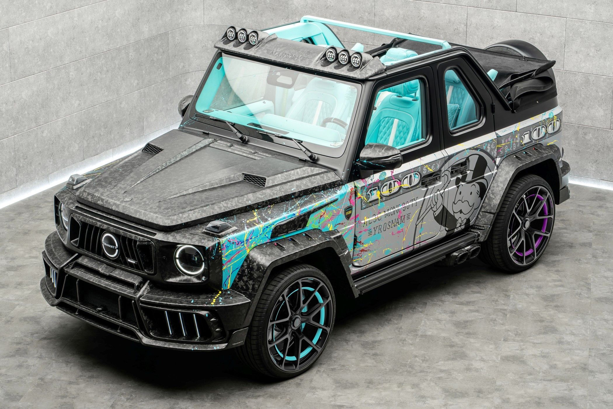 Брызги, усы и доллары: Mansory опять «порезала» G-класс и раскрасила его в стиле поп-арт
