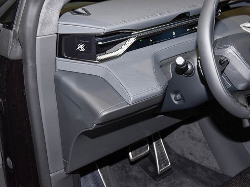 Lotus Eletre 900