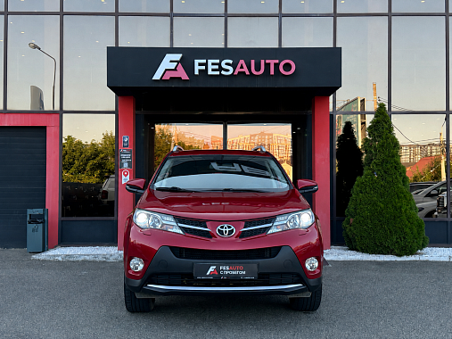 Toyota RAV4 IV