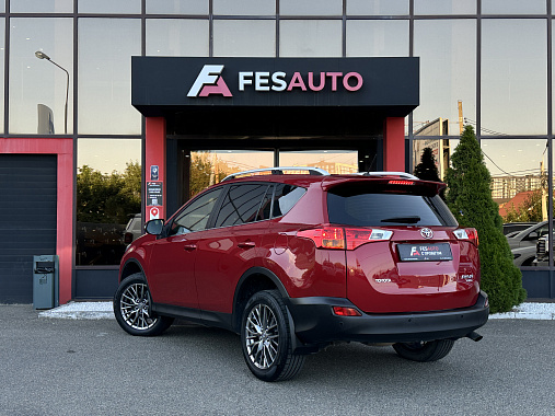 Toyota RAV4 IV