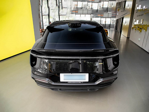 Lotus Eletre 900