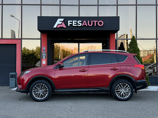 Toyota RAV4 IV